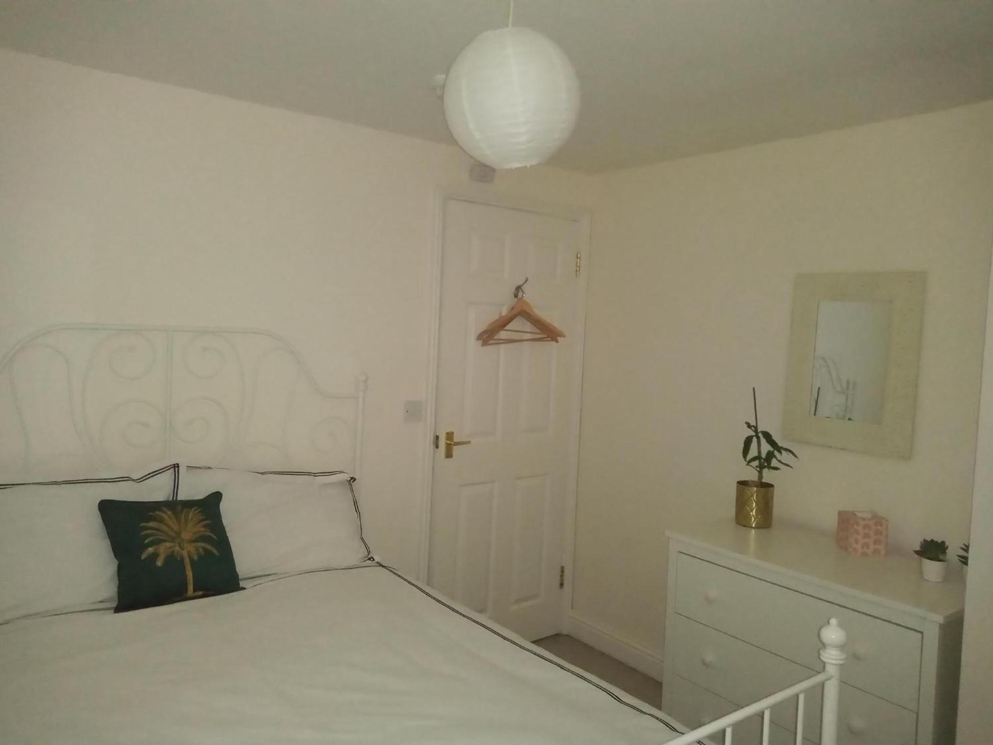 The Eaves, Glastonbury High Street 2 Bed 2 Bathroom Apartment Экстерьер фото